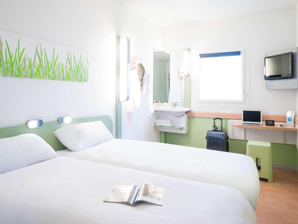 Ibis Budget Paris Porte De Montmartre Saint-Ouen  Camera foto